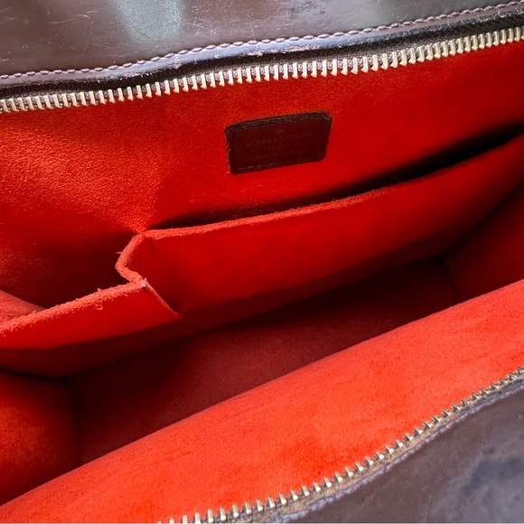 Authentic LV Damier Sac Plat Venice - Picture 7 of 10